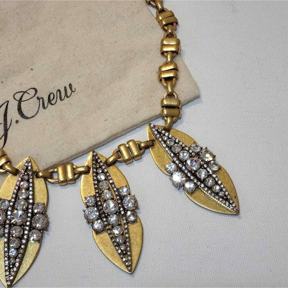 J. Crew Antique Gold Tone Crystal Leaf Statement Necklace Marquise Pendants New - Picture 5 of 10